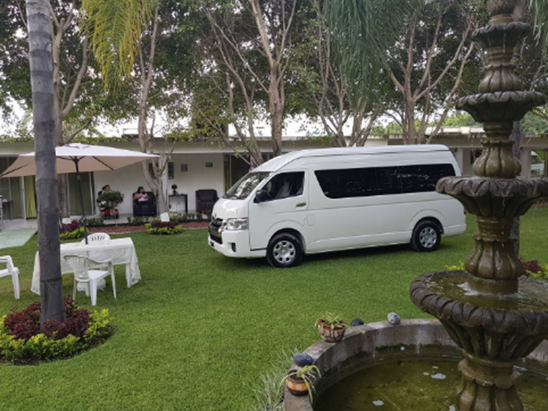 Grandparent’s Land — Jardín